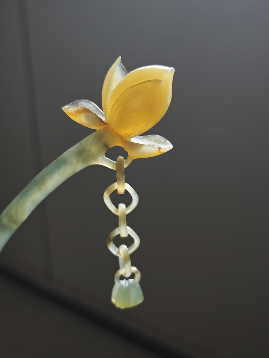 Golden Lotus Pendant Jade Hairpin