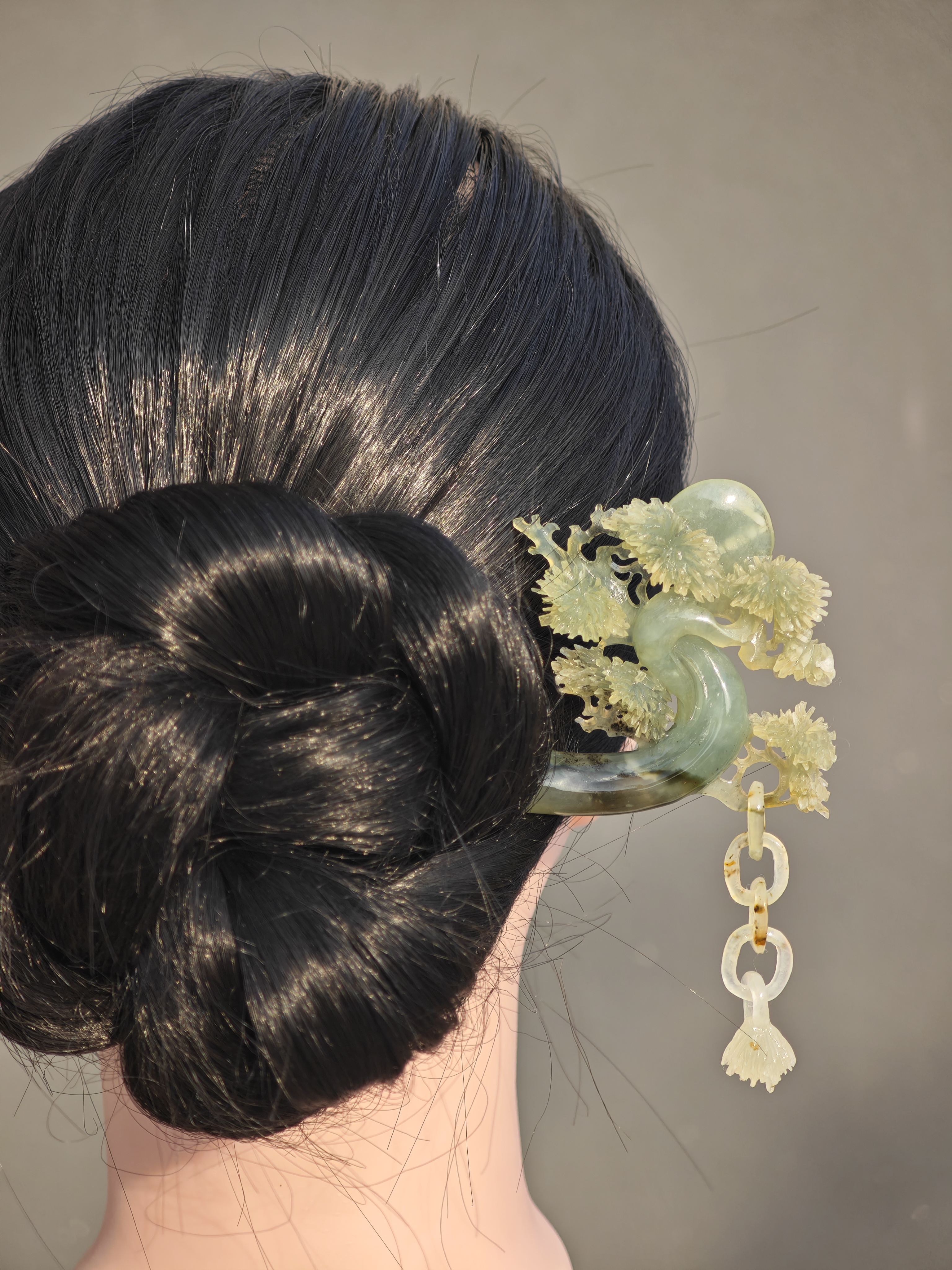 Pine Bloom Verdure Jade Hairpin
