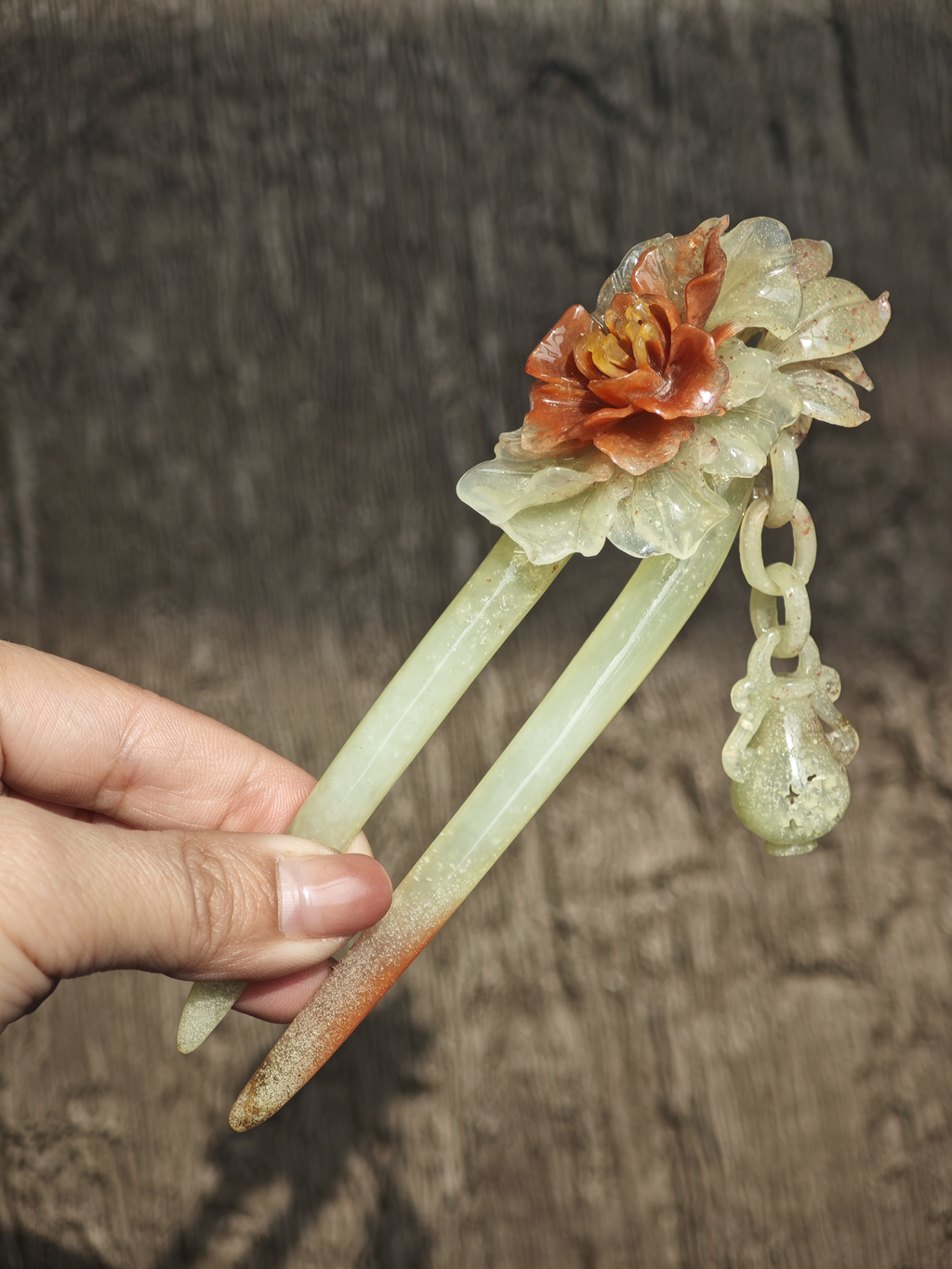 Crimson Peony Dew Jade Hairpin