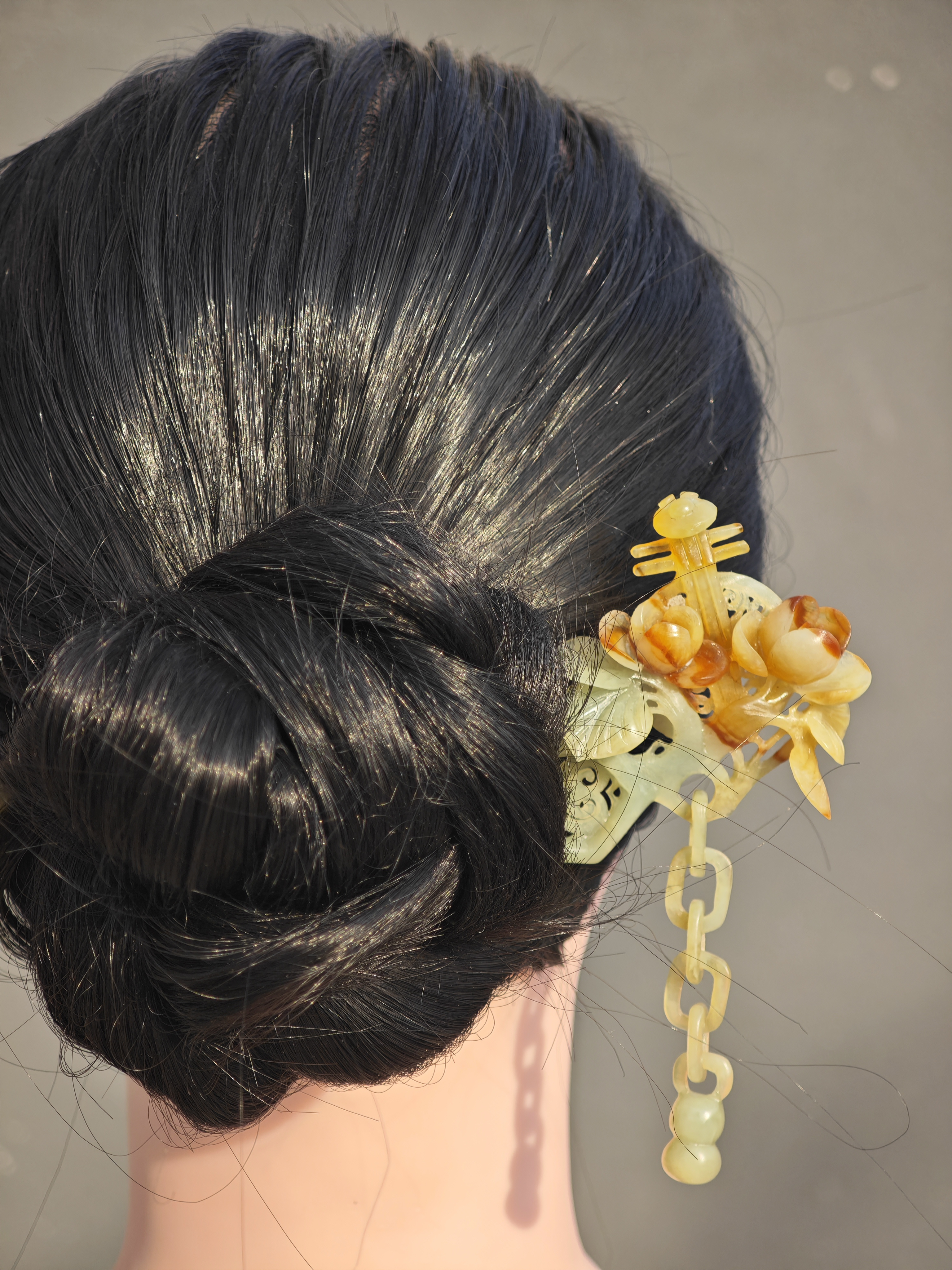Lute & Blossom Carved Jade Hairpin
