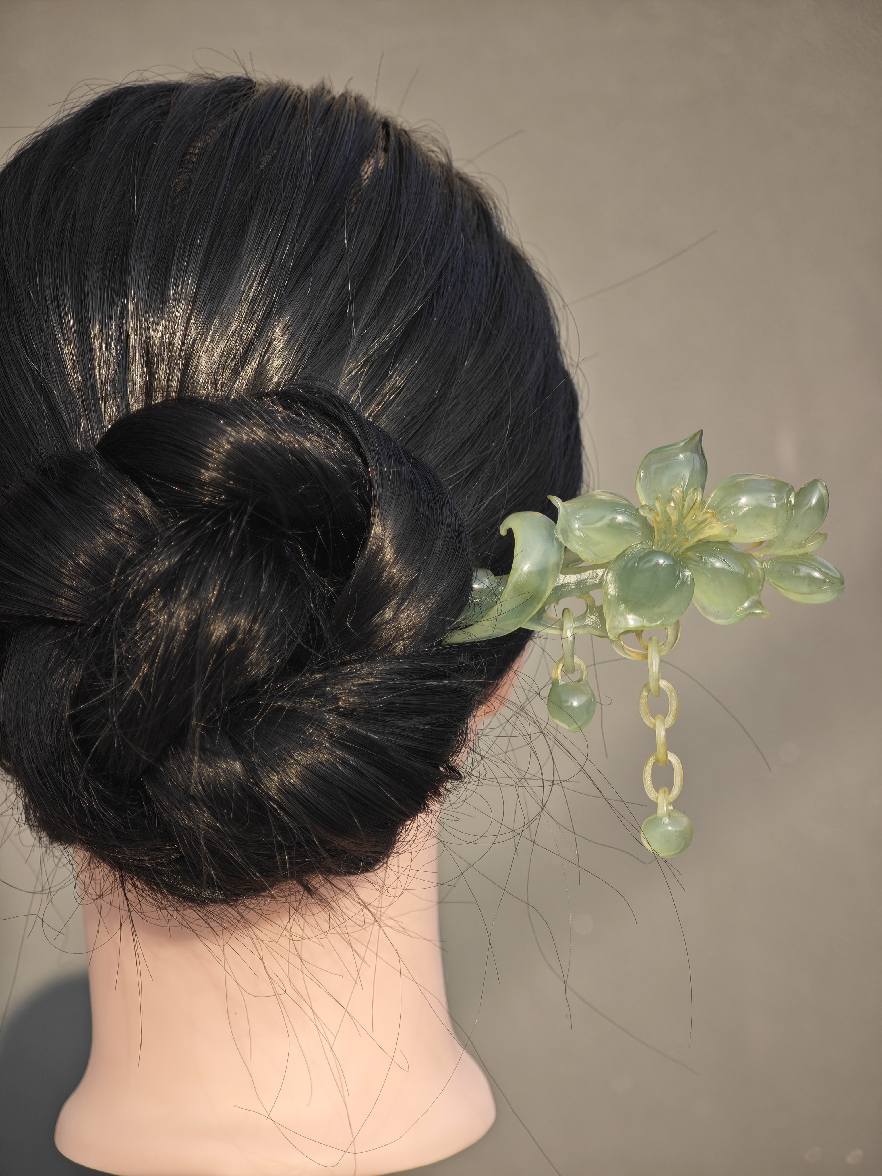 Verdant Lily Dew Jade Hairpin