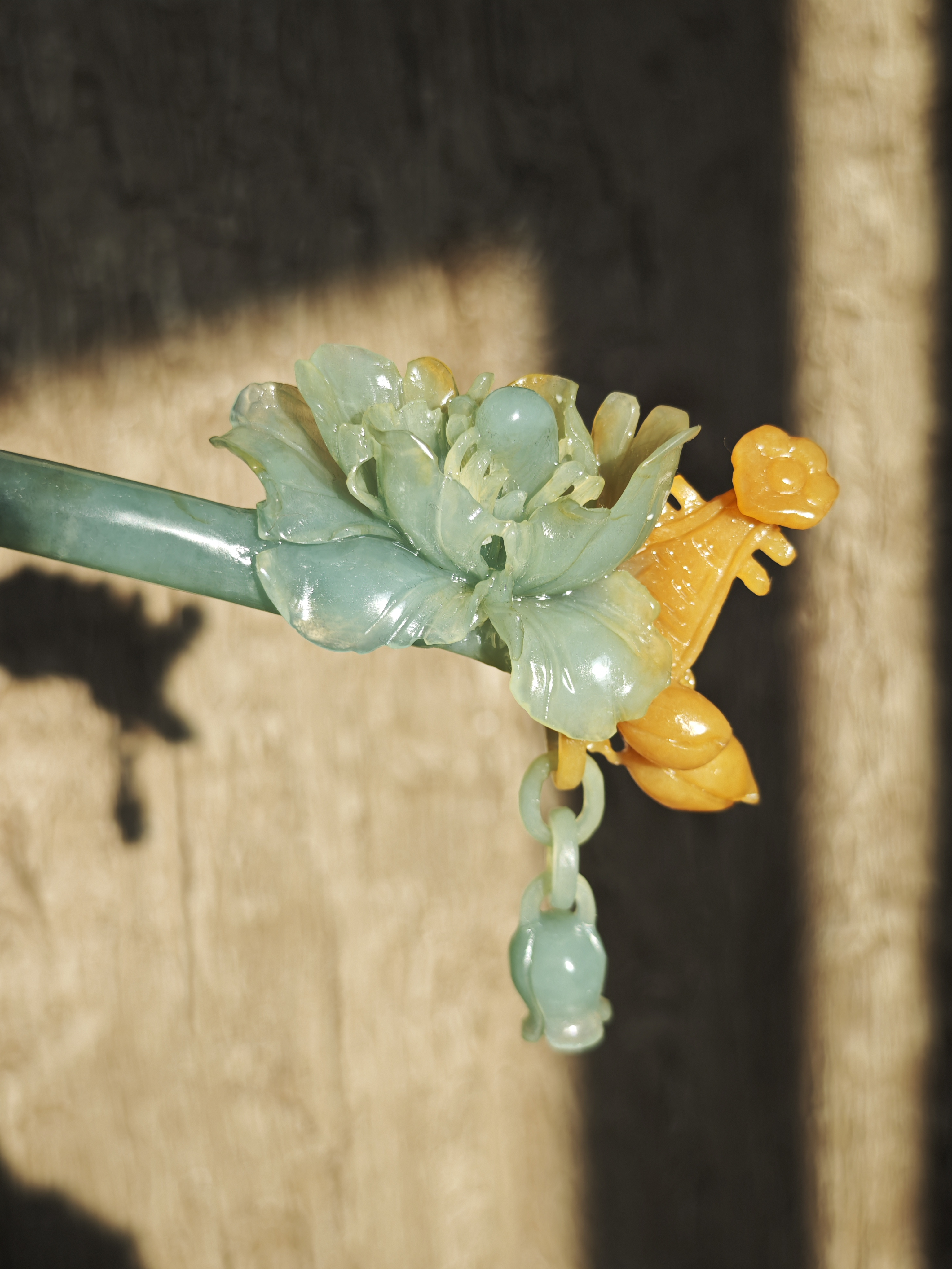 Emerald Peony & Cicada Jade Splendor