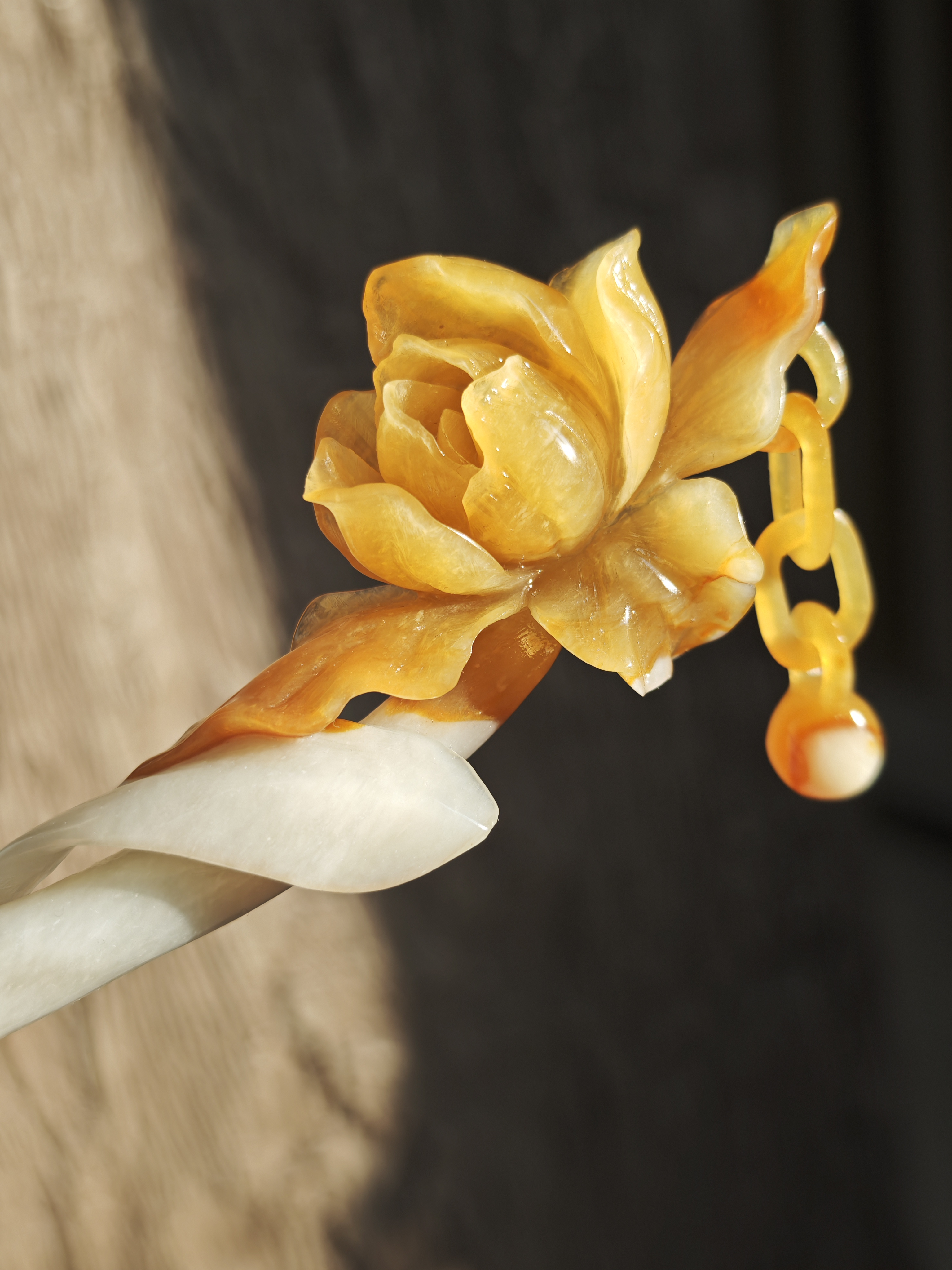 Golden Magnolia Jade Hairpin