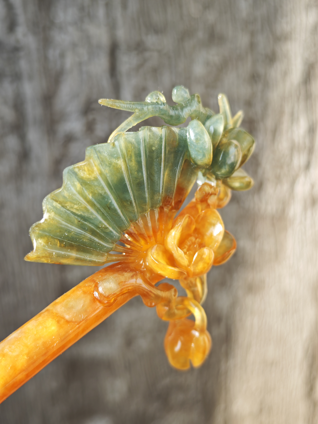 Verdant Fan & Jade Magnolia