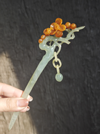 Pale Twig with Golden Plum