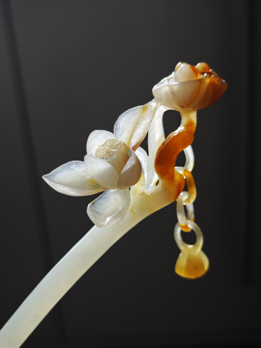Jade Lotus with Dewdrop Hairpin
