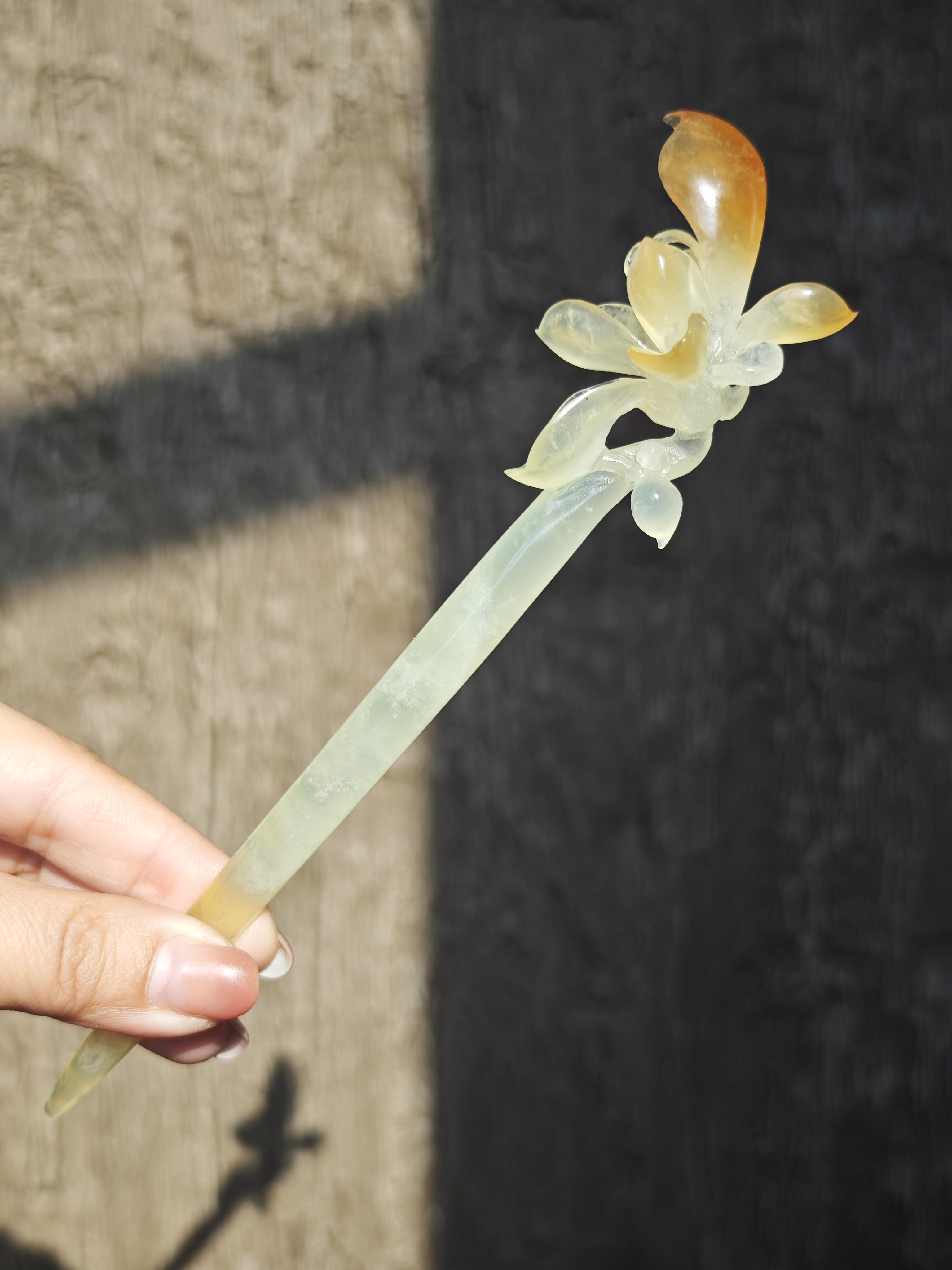 Jade Orchid’s Sunlit Glow Hairpin