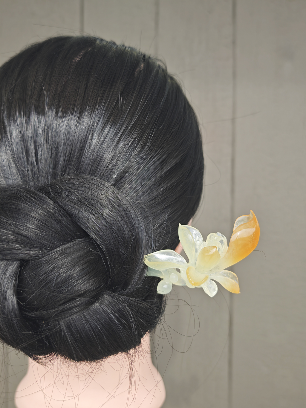 Jade Orchid’s Sunlit Glow Hairpin