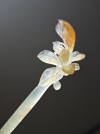 Jade Orchid’s Sunlit Glow Hairpin