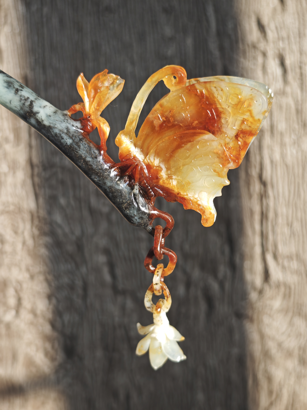 Dancing Butterfly on Jade Branch Hairpin