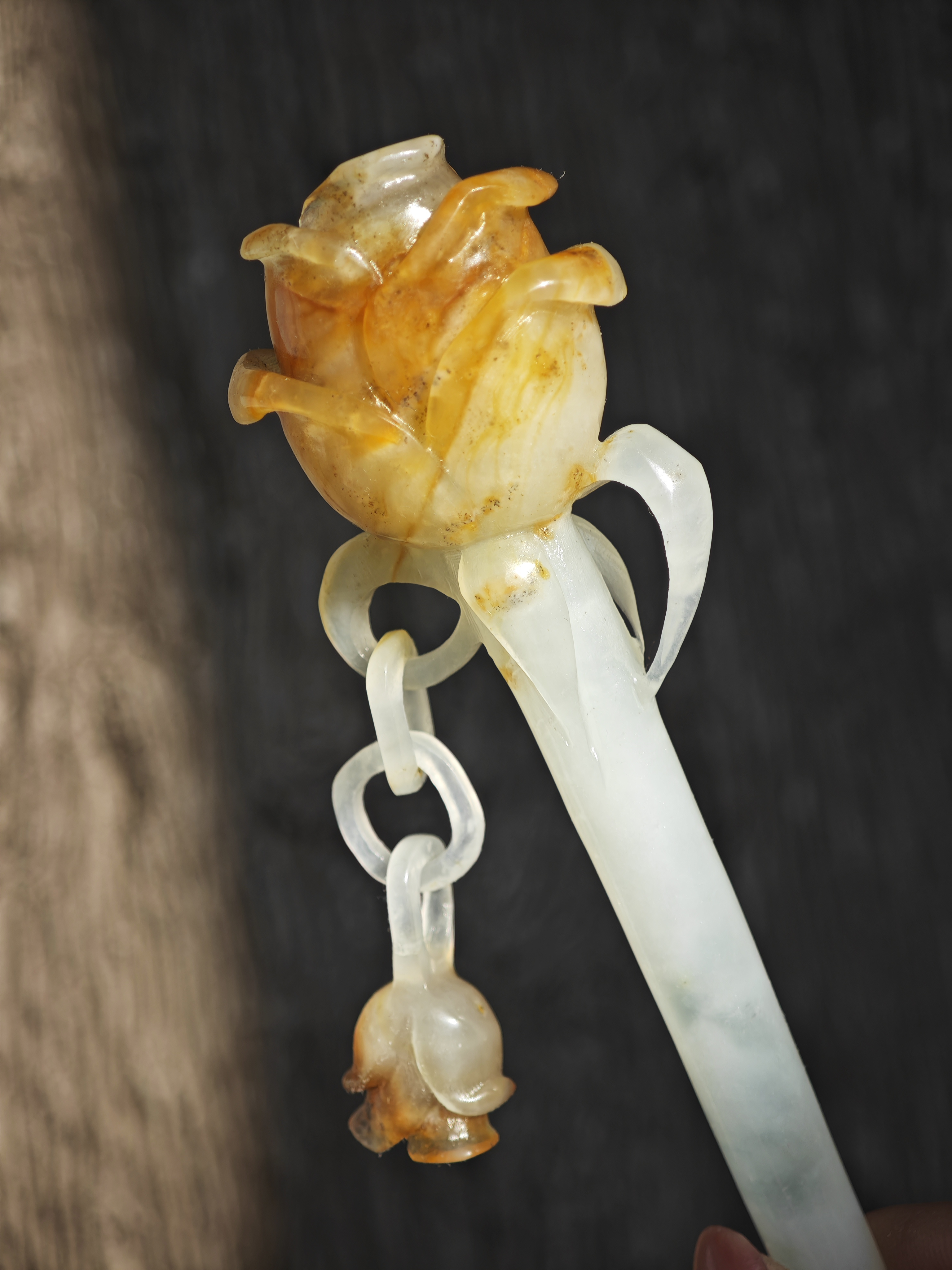 Jade Rose’s Gilded Radiance Hairpin