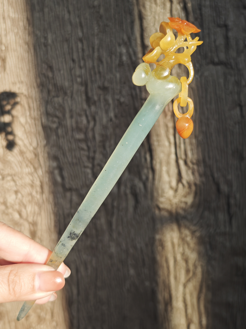 Azure Jade Hairpin with Blossoming Charm