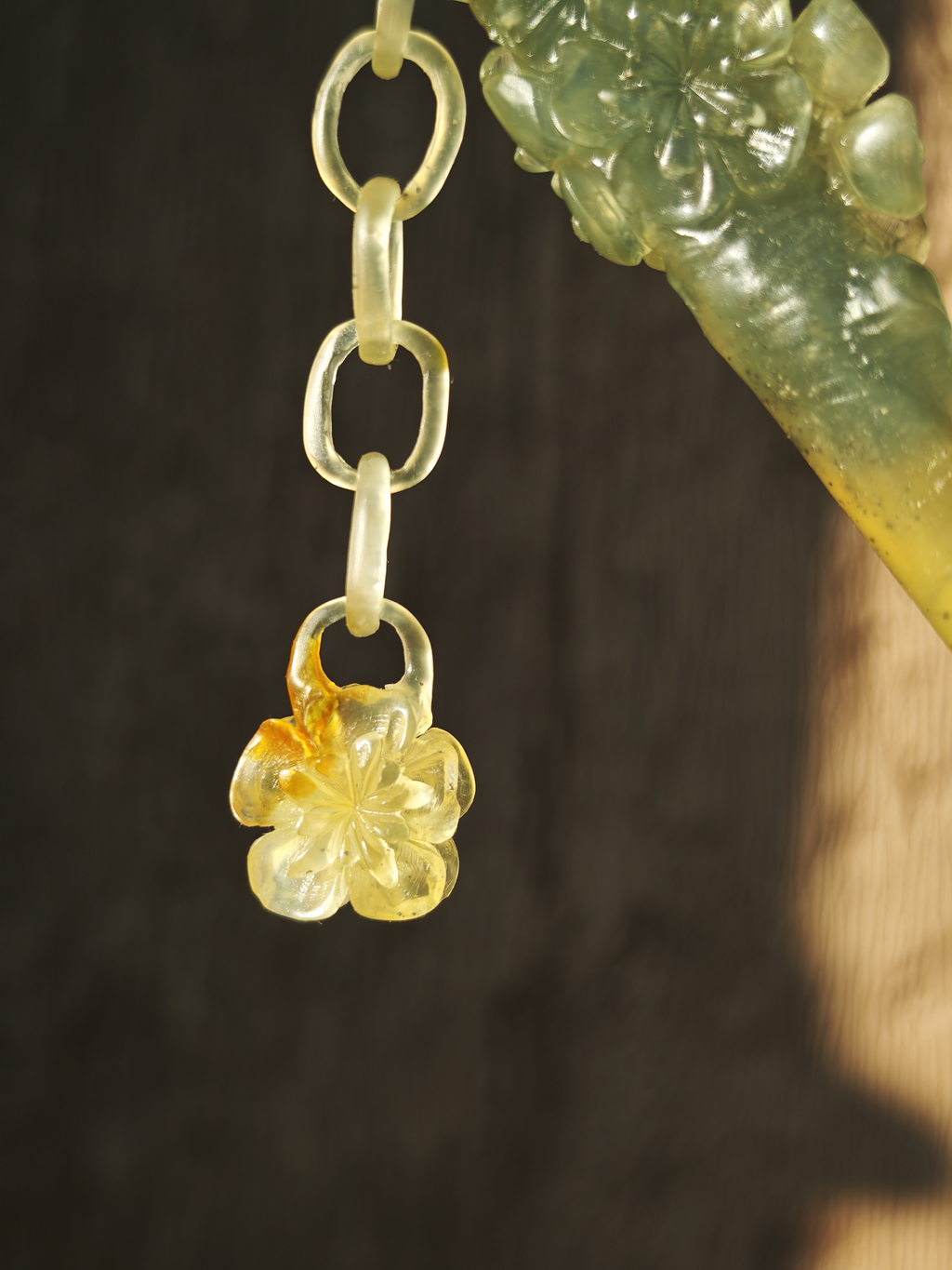 Lustrous Azure-Yellow Plum Jade Hairpin