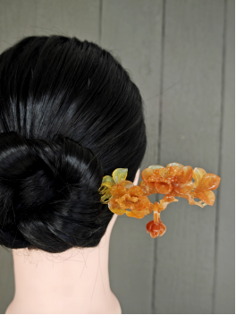 Desert Blossom Hairpin: A Sunlit Whisper from the East