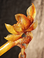 Golden Unctuous Lotus & Pod Jade Hairpin