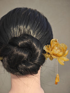 Golden Glow Jade Peony Hairpin