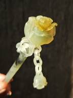 Golden-Verdant Unctuous Rose Jade Hairpin