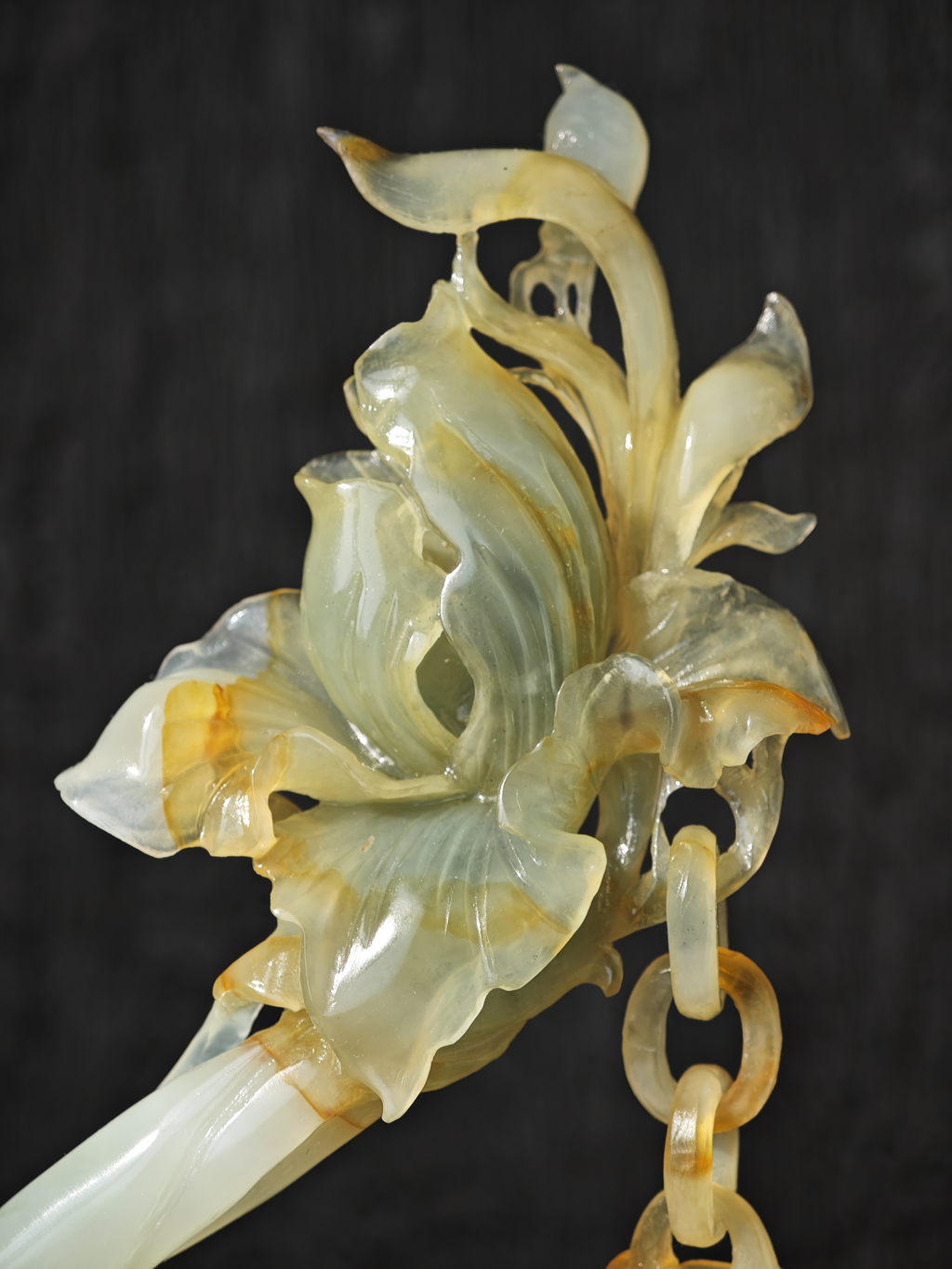 Lustrous Lily Jade Hairpin