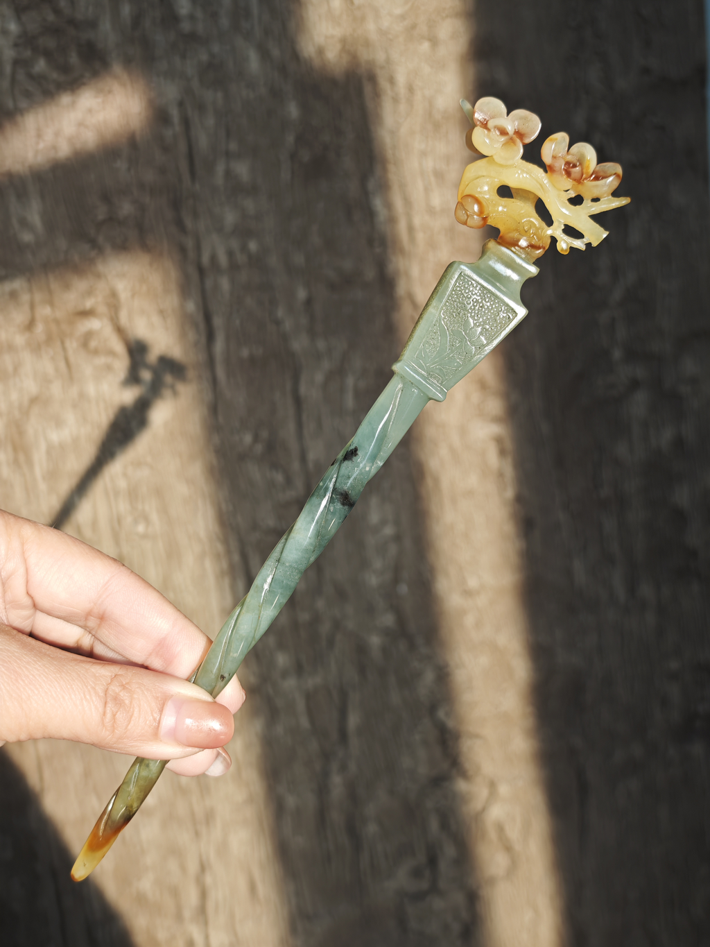 Lithe Plum Jade Hairpin