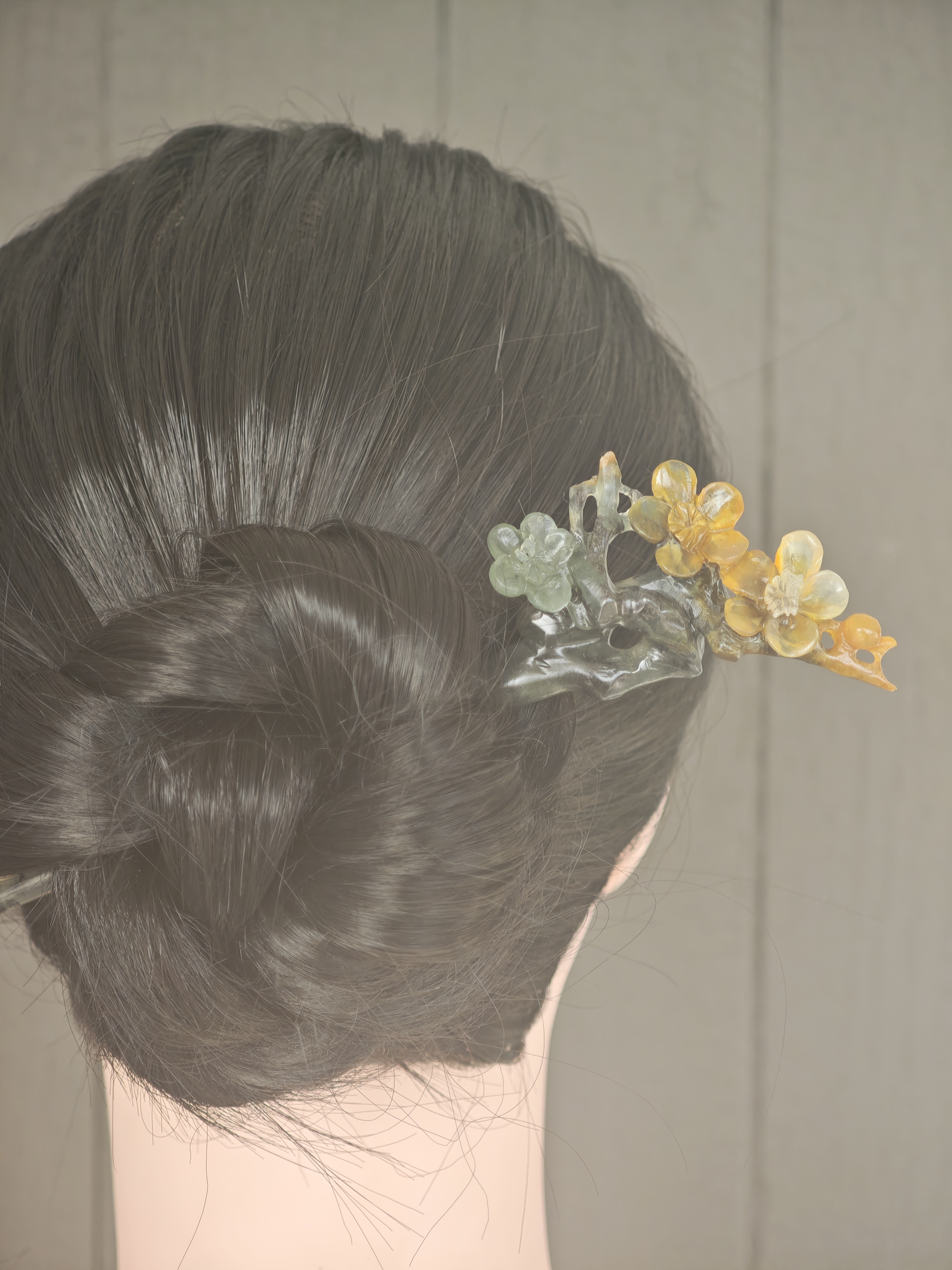 Golden-Emerald Plum Jade Hairpin