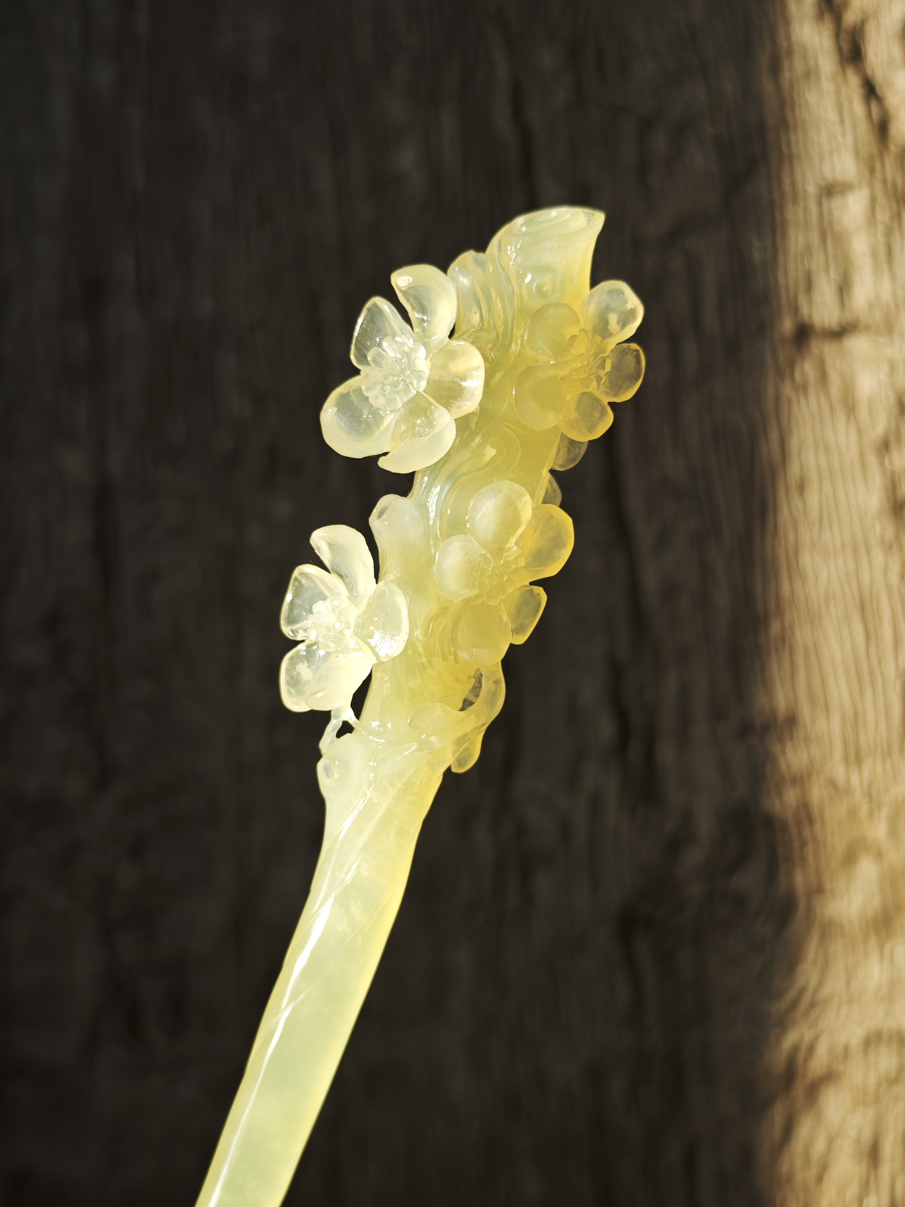 Butter-Yellow Luminous Plum Jade Hairpin