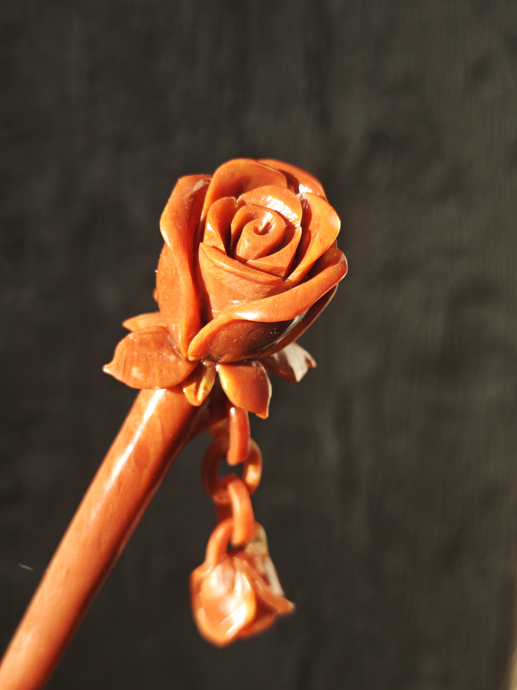 Crimson Unctuous Dual Rose Jade Hairpin