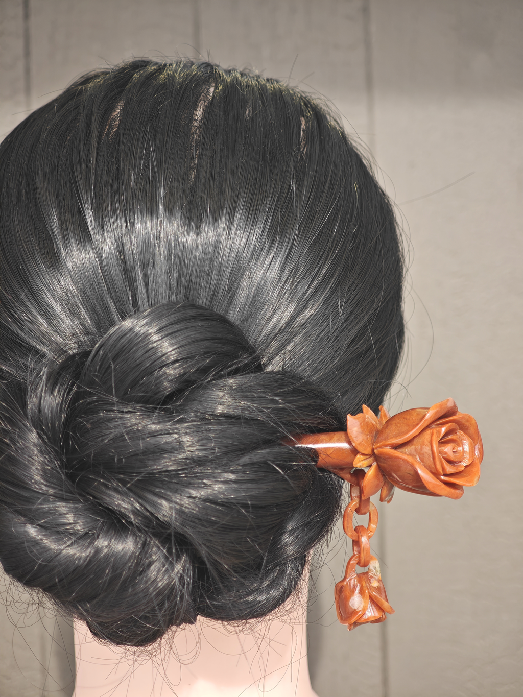 Crimson Unctuous Dual Rose Jade Hairpin