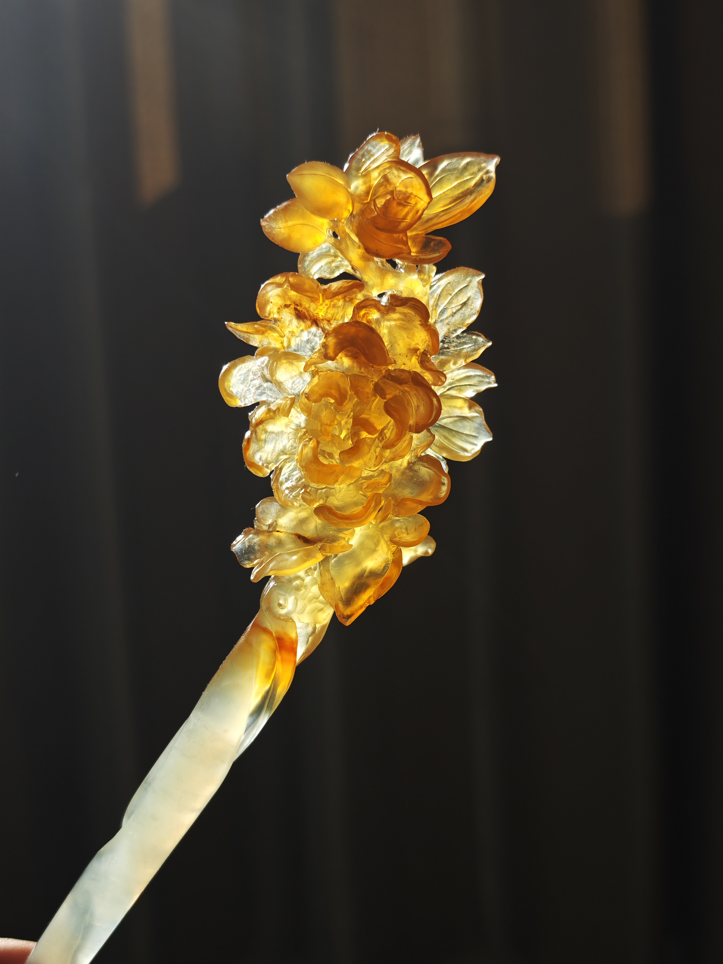 Golden Lustrous Regal Peony Jade Hairpin