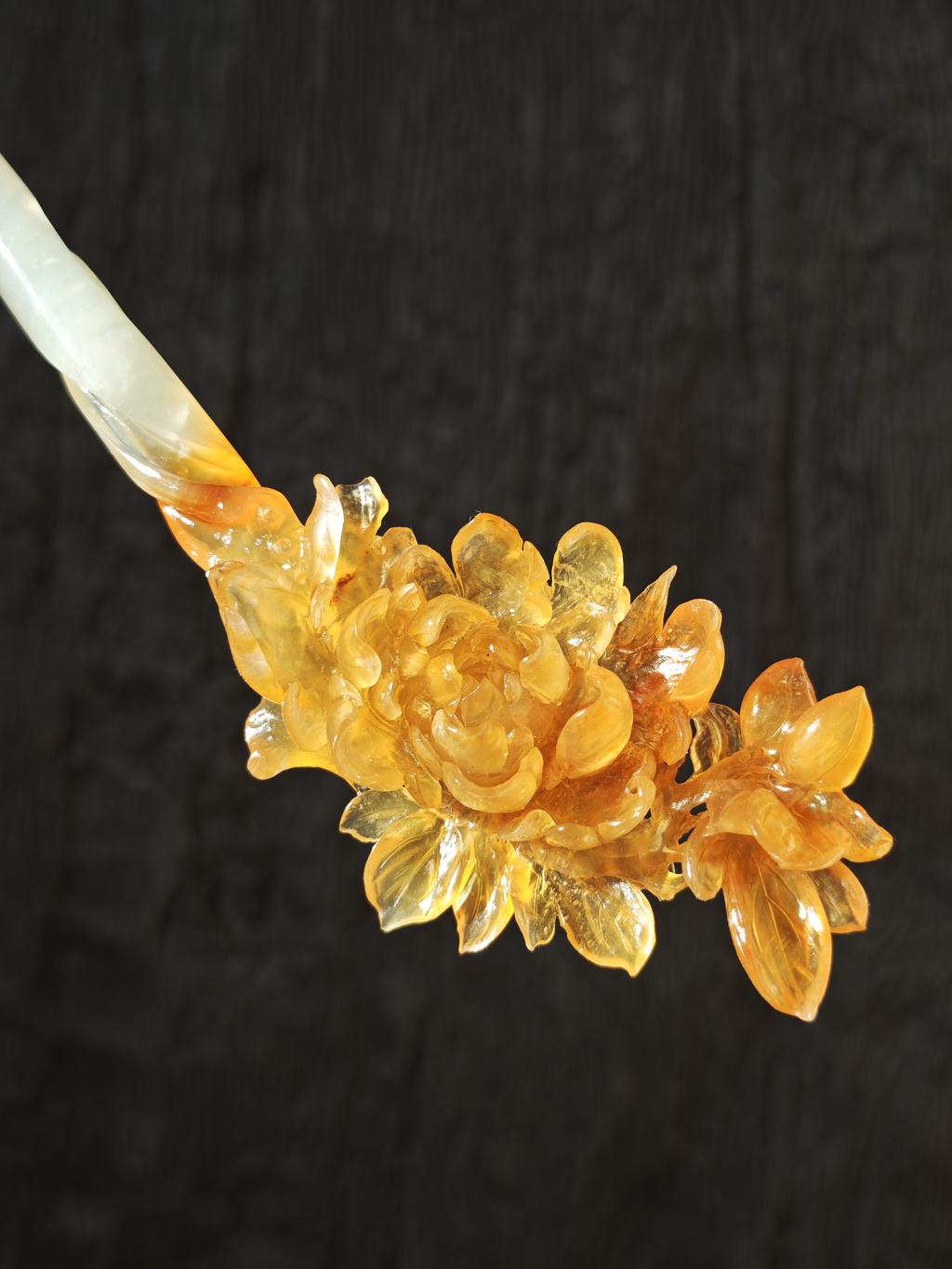 Golden Lustrous Regal Peony Jade Hairpin
